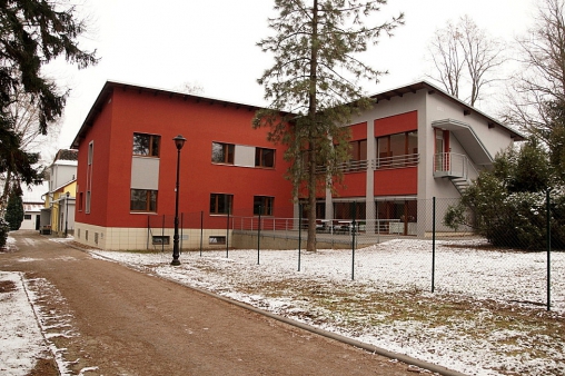 foto 01 rekonstuovaná budova malínský