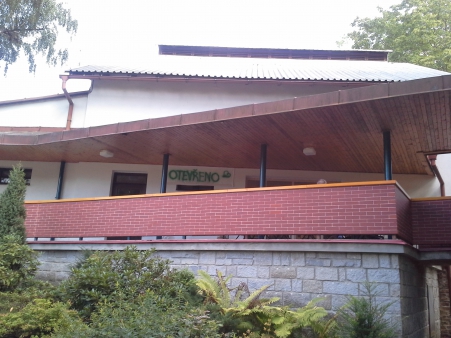 občerstvení u neratovských 1